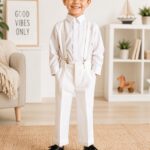 Boys' 2-piece white shirt and trousers set with button-on straps